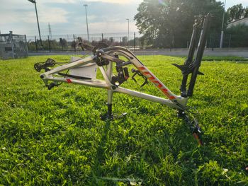 Used Pivot Firebird Frameset 2024 Mountainbike, Light Gray — image 13 of 14