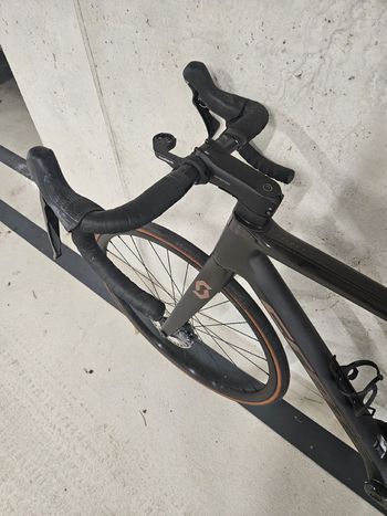 Used Scott Addict 20 2022 2022 Road & Gravel — image 4 of 7