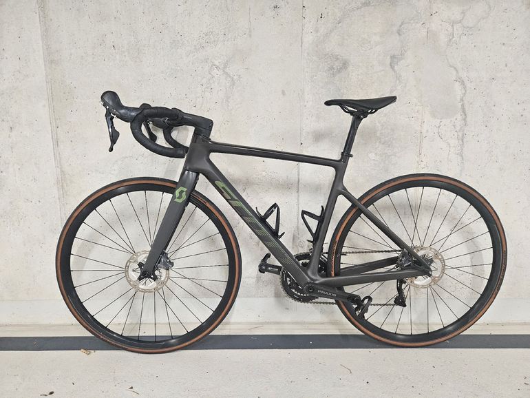 Used Scott Addict 20 2022 2022 Road & Gravel — image 2 of 7