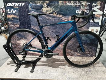 Giant, Defy Advanced E+ Elite 2 2025