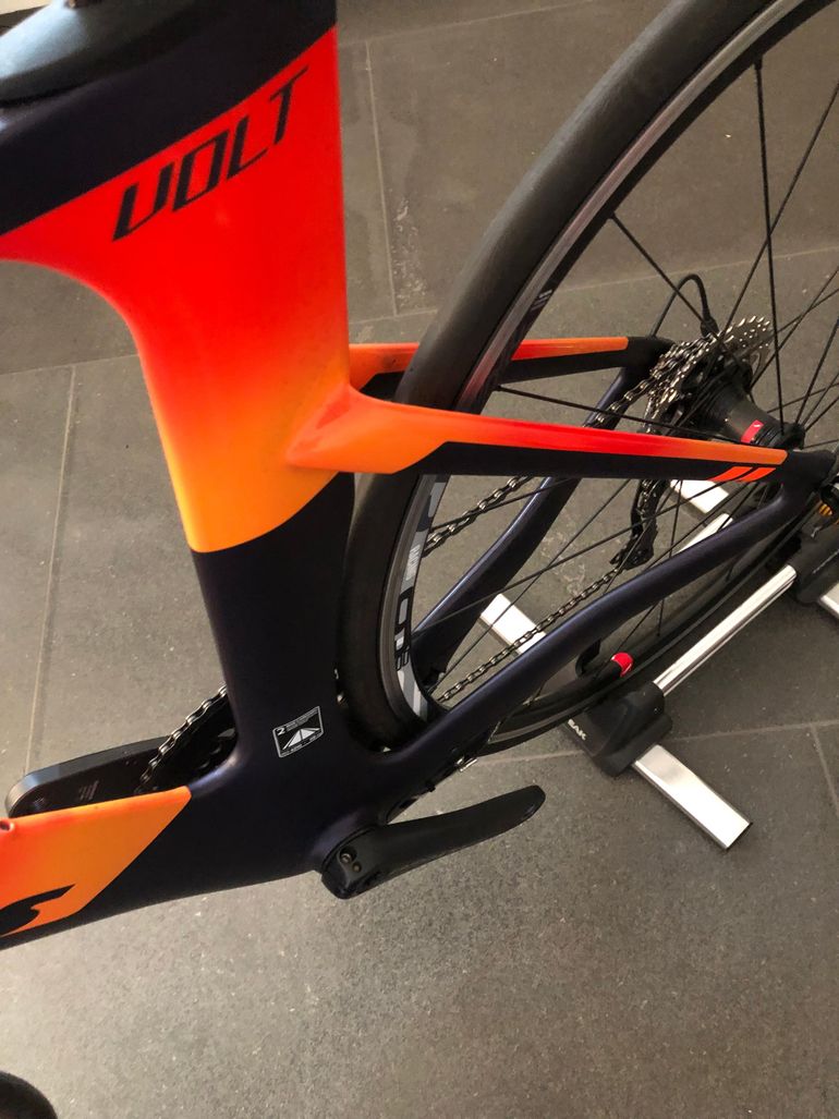 Used Stevens Shimano Ultegra Shadow 2022 Road & Gravel, Red — image 8 of 10