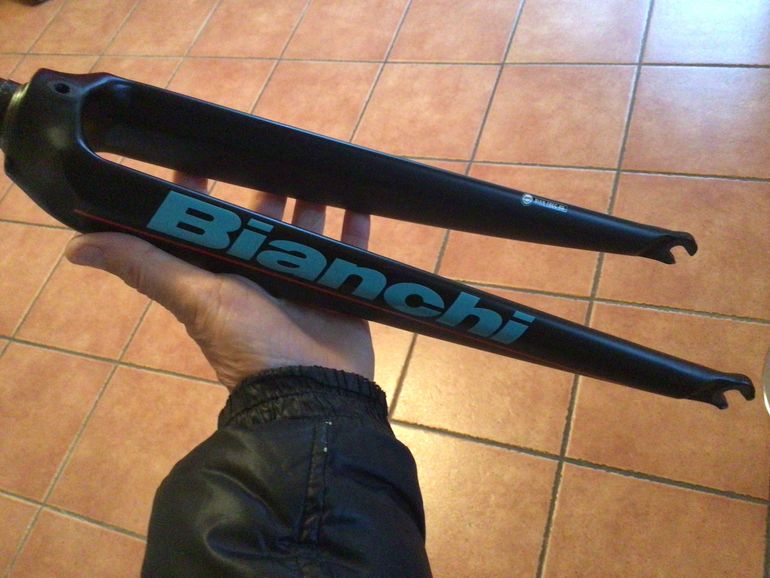 Used Bianchi Freccia Celeste Frameset 2017 Road & Gravel — image 2 of 11