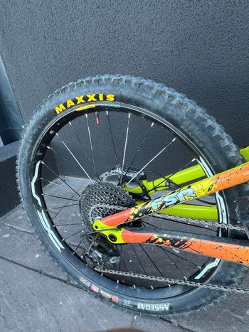 Used Specialized Turbo Kenevo Comp 2019 2019 Mountainbike, Orange, 27.5 — image 2 of 3