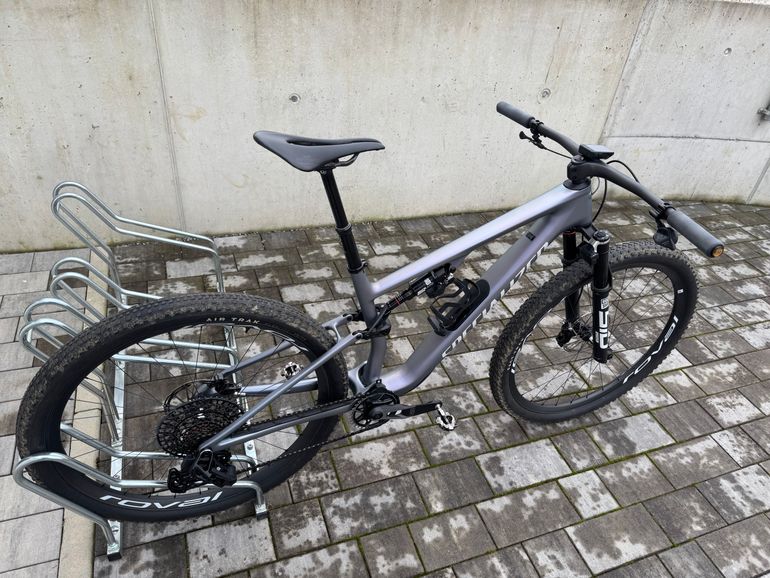 Used Specialized Epic 8 Pro - SRAM X0 AXS, RockShox Ultimate Flight Attendant 2026 2026 Mountainbike — image 4 of 17