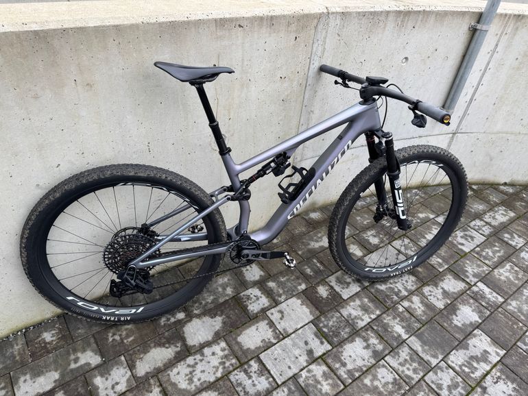 Used Specialized Epic 8 Pro - SRAM X0 AXS, RockShox Ultimate Flight Attendant 2026 2026 Mountainbike — image 9 of 17