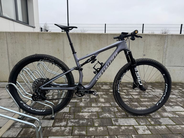 Used Specialized Epic 8 Pro - SRAM X0 AXS, RockShox Ultimate Flight Attendant 2026 2026 Mountainbike — image 6 of 17