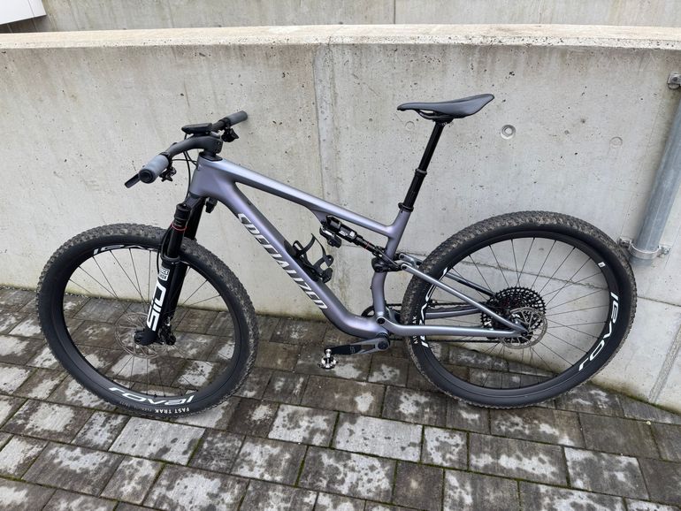 Used Specialized Epic 8 Pro - SRAM X0 AXS, RockShox Ultimate Flight Attendant 2026 2026 Mountainbike — image 11 of 17