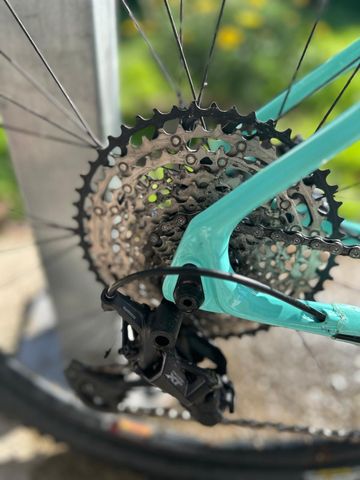 Used Bianchi Ntron 2024 Mountainbike, Green — image 3 of 3
