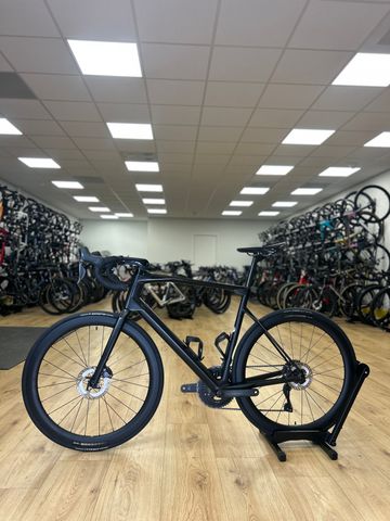 Brugt BMC Roadmachine 01 Di2 Carbon 2023 Road & Gravel — billede 12 af 21