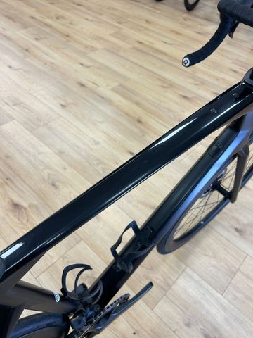 Brugt BMC Roadmachine 01 Di2 Carbon 2023 Road & Gravel — billede 11 af 21