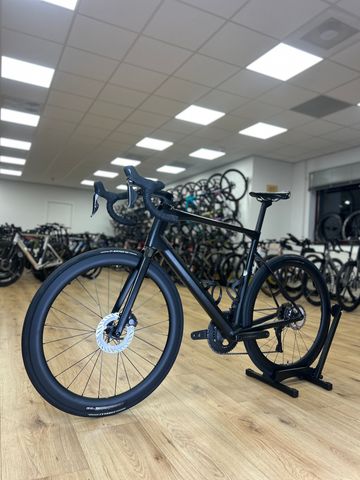 Brugt BMC Roadmachine 01 Di2 Carbon 2023 Road & Gravel — billede 13 af 21