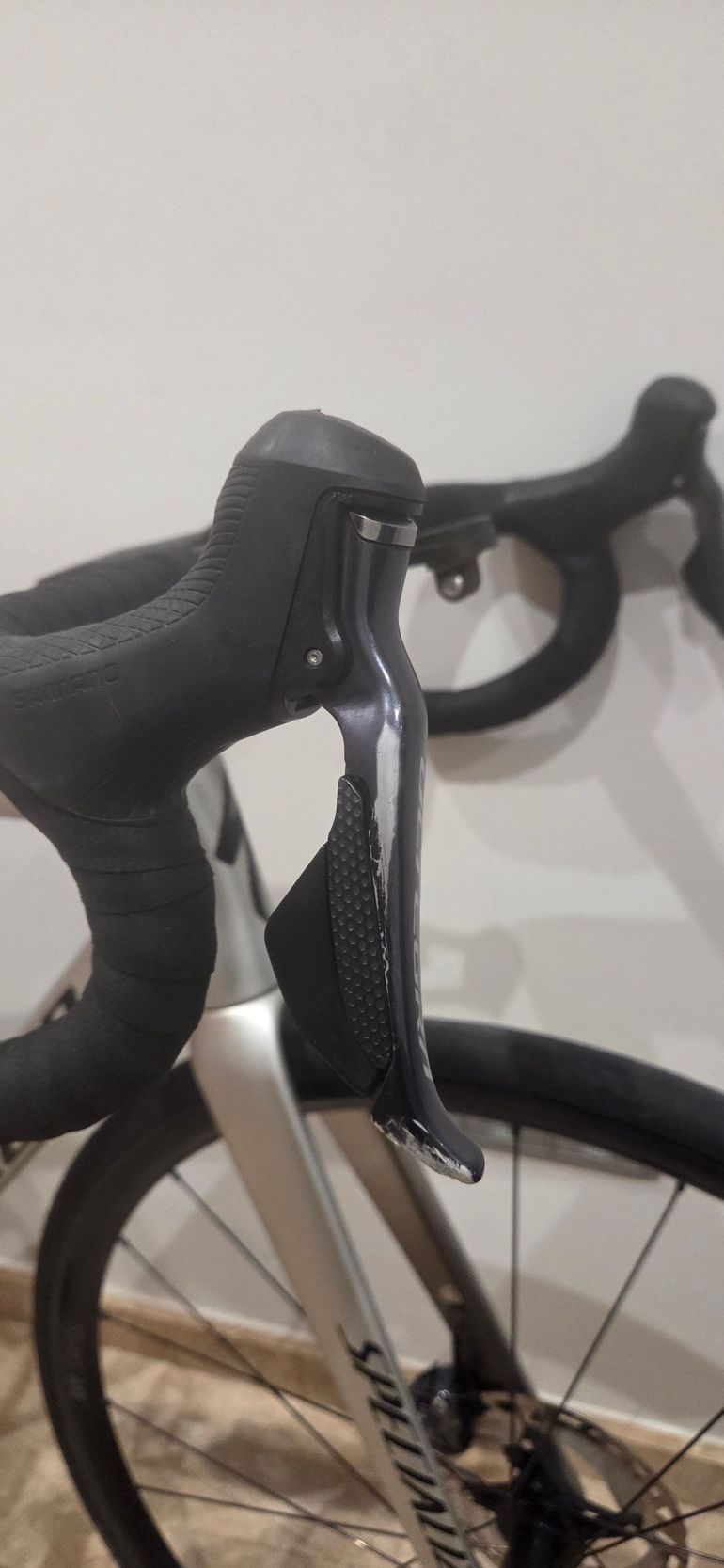 Used Specialized Tarmac SL7 Expert - Ultegra Di2 2021 2021 Road & Gravel, Gris claro — image 2 of 6