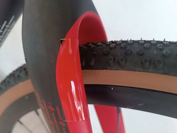 Orbea TERRA M30 2021 2021 Road & Gravel usato, Rosso — immagine 7 di 10