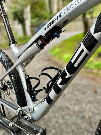 Trek, Supercaliber Gen 2 Argent Drizzle Frameset