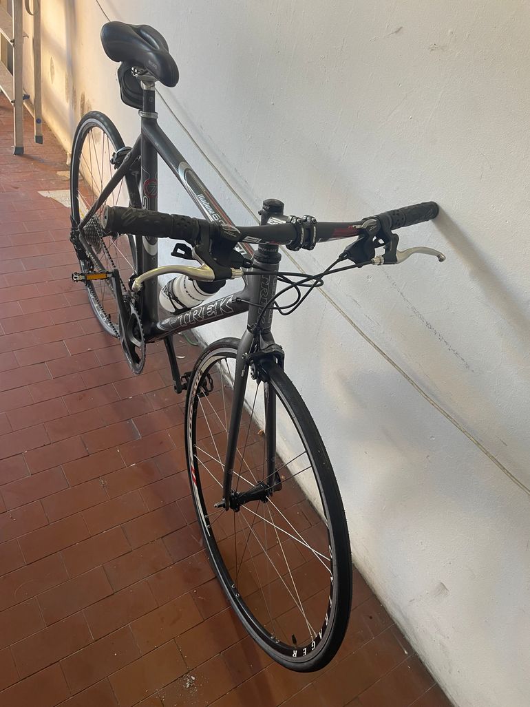 Used Trek Madone 6.9 SSL 2011 2011 Road & Gravel, Hellgrau — image 3 of 4
