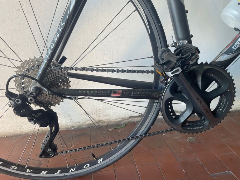 Used Trek Madone 6.9 SSL 2011 2011 Road & Gravel, Hellgrau — image 2 of 4