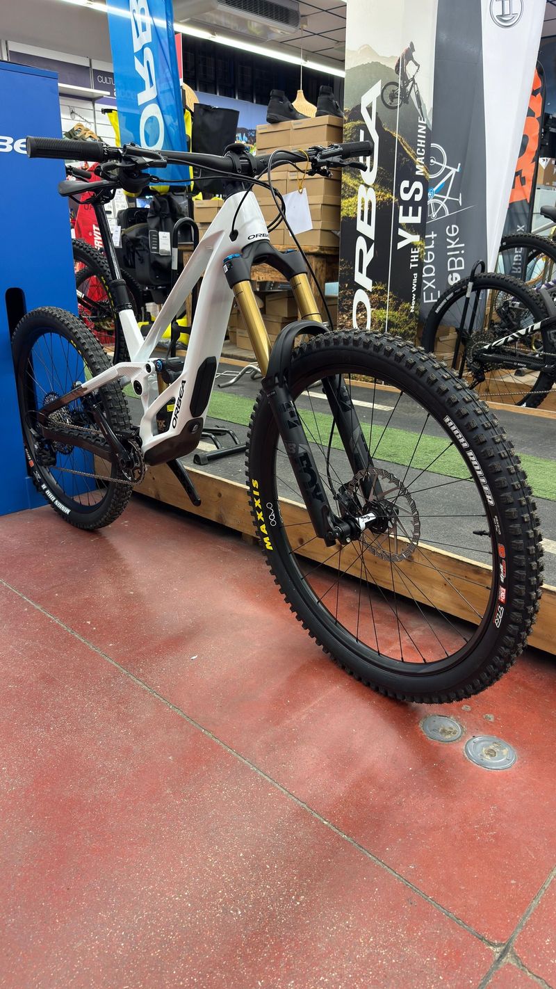 Used Orbea RALLON E-TEAM 2026 2026 Mountainbike, White, 29 — image 11 of 16