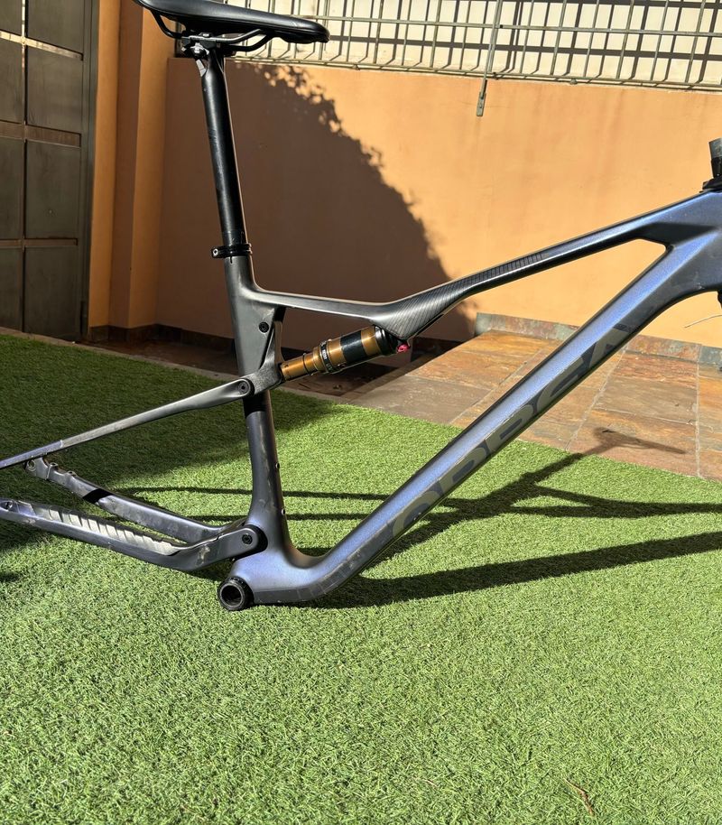 Used Orbea OIZ M-LTD 2024 Frameset 2024 Mountainbike, Black, 29 — image 1 of 12