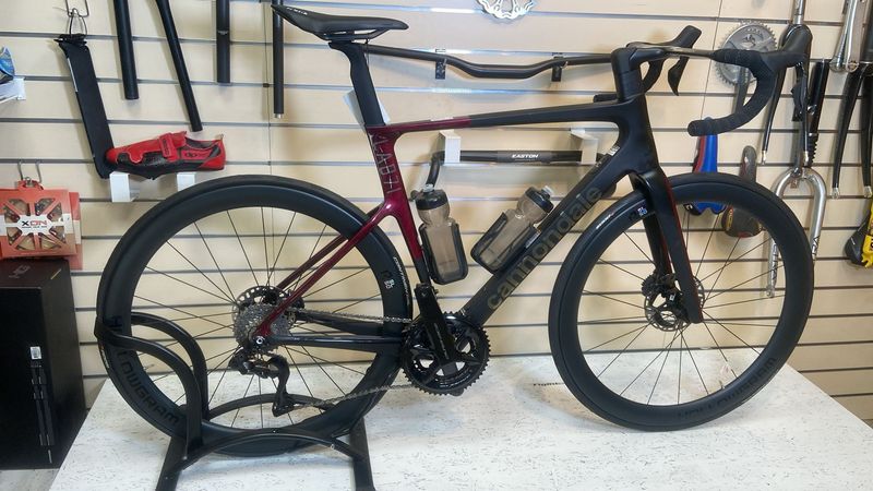 Použité Cannondale SuperSix EVO LAB71 2024 2024 Road & Gravel