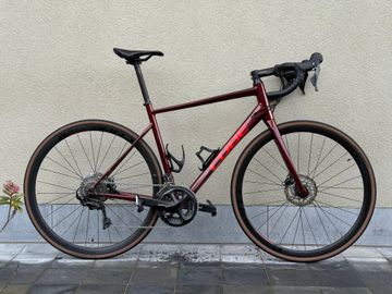 Gebrauchtes CUBE ATTAIN SLX 2023 2023 Road & Gravel, Rot — Bild 1 von 12
