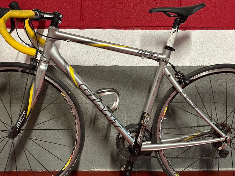 Used Giant OCR 2 2012 Road & Gravel, Light Gray — image 3 of 5