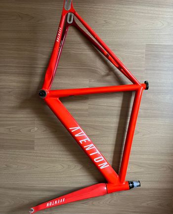 Aventon, Cordoba California Frameset