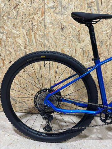 BH Bikes Expert Alu 2025 Mountainbike usato, Blu — immagine 2 di 6