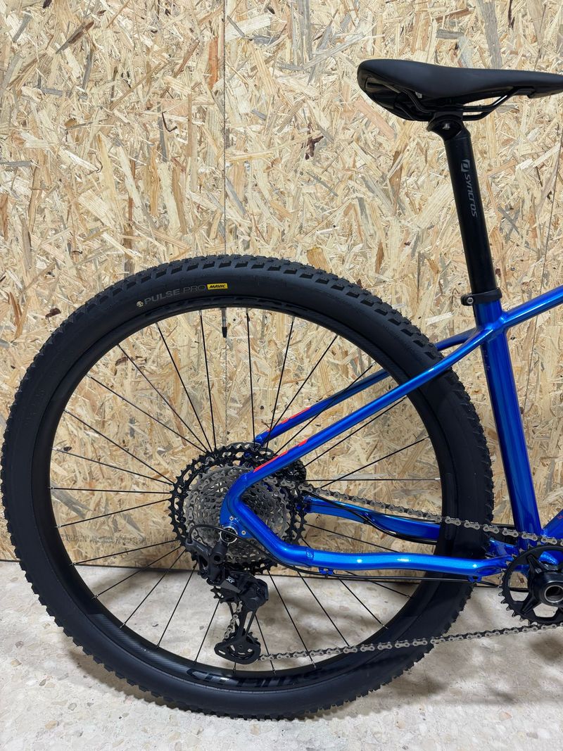 BH Bikes Expert Alu 2025 Mountainbike usato, Blu — immagine 2 di 6