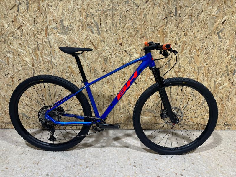 BH Bikes Expert Alu 2025 Mountainbike usato, Blu — immagine 1 di 6