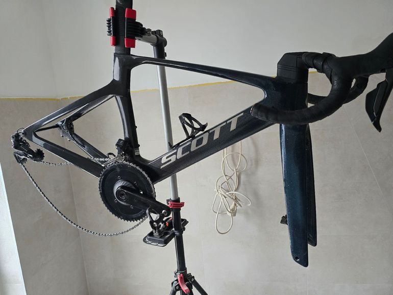 Używany Scott Foil RC Pro 2025 2025 Road & Gravel — zdjęcie 6 z 6