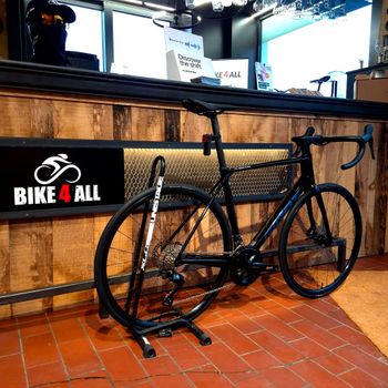 Used Giant TCR Advanced 2 PC 2025 2025 Road & Gravel — image 2 of 3