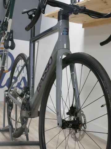 Used Basso Astra Shimano 105 Di2 2023 Road & Gravel, Light Gray — image 6 of 8