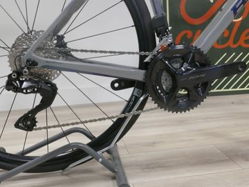 Used Basso Astra Shimano 105 Di2 2023 Road & Gravel, Light Gray — image 3 of 8