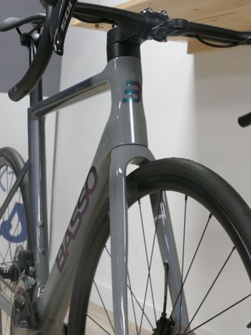 Used Basso Astra Shimano 105 Di2 2023 Road & Gravel, Light Gray — image 5 of 8
