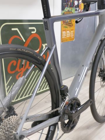 Used Basso Astra Shimano 105 Di2 2023 Road & Gravel, Light Gray — image 2 of 8