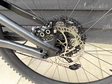 Brugt Specialized Enduro Shimano Deore XT 2023 Mountainbike — billede 11 af 20