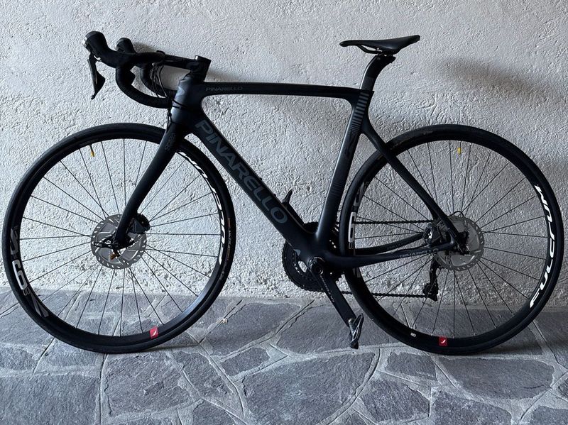 Pinarello GAN ASYM SYSTEM T600 2018 Road & Gravel usato