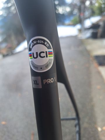Giant TCR Advanced Pro Disc 1 2022 Frameset 2022 Road & Gravel usato, Nero — immagine 11 di 14