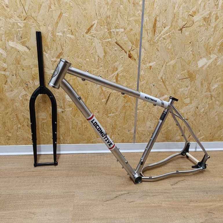 Used Locomotive Scotsman 2026 Mountainbike, Light Gray — image 2 of 3