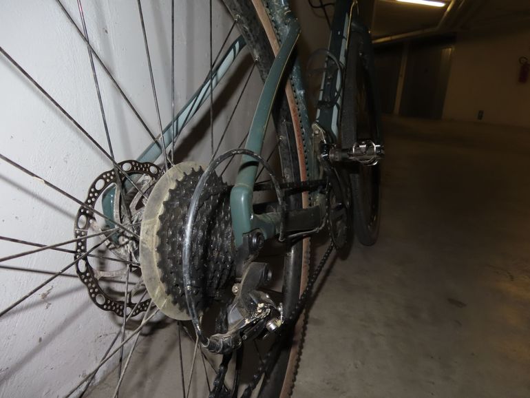 Used Giant Revolt 1 2021 2021 Road & Gravel — image 3 of 7