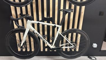 Specialized Tarmac Shimano Dura Ace Di2 2025 Road & Gravel d'occasion