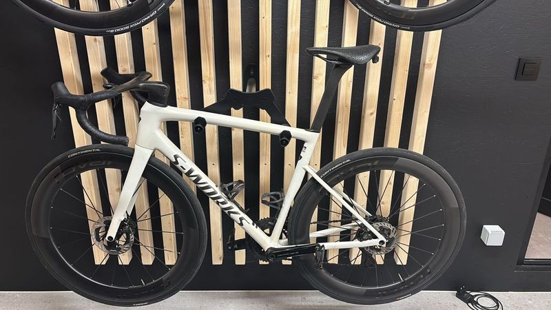 Used Specialized Tarmac Shimano Dura Ace Di2 2025 Road & Gravel