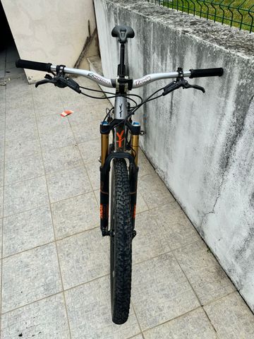 Gebrauchtes YT Industries Jeffsy Shimano Deore XT 2018 Mountainbike, Hellgrau — Bild 6 von 14