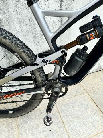 Gebrauchtes YT Industries Jeffsy Shimano Deore XT 2018 Mountainbike, Hellgrau — Bild 10 von 14