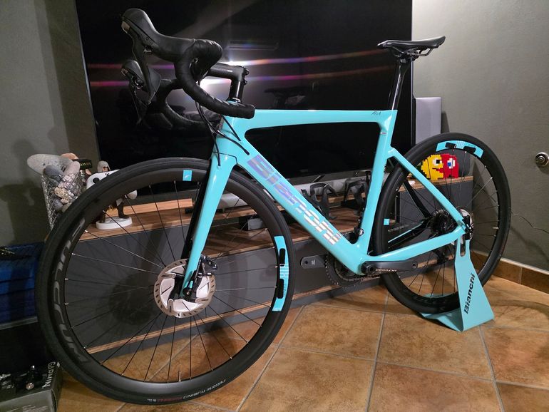 Used Bianchi Aria Ultegra 2021 2021 Road & Gravel — image 1 of 8