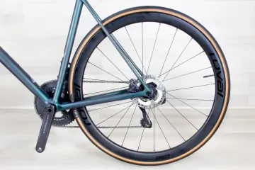 Used Specialized Aethos Pro 2023 Road & Gravel, Green — image 13 of 18