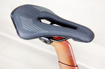Used Trek Madone SL6 2020 Road & Gravel, Black — image 9 of 21