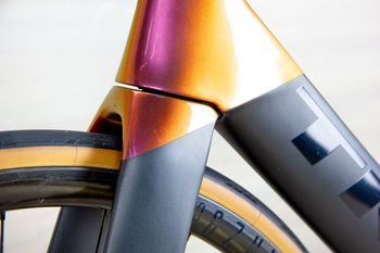 Used Trek Madone SL6 2020 Road & Gravel, Black — image 19 of 21
