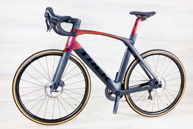Used Trek Madone SL6 2020 Road & Gravel, Black — image 6 of 21
