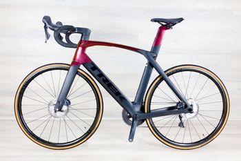 Used Trek Madone SL6 2020 Road & Gravel, Black — image 2 of 21